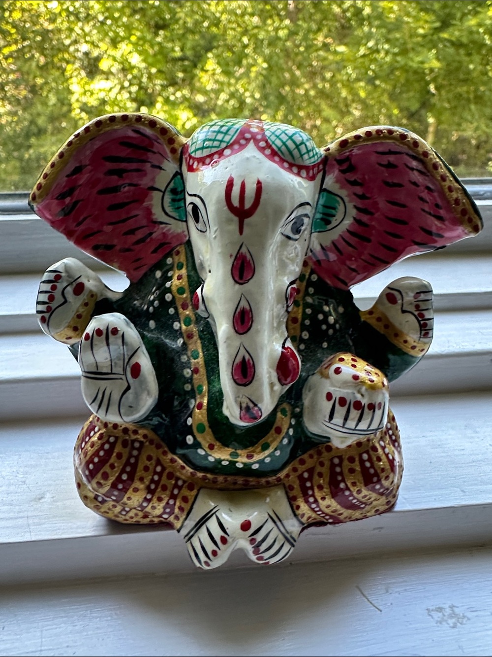 Hand-Painted Elephant Ganesha Statue in White, Pink & Green🐘